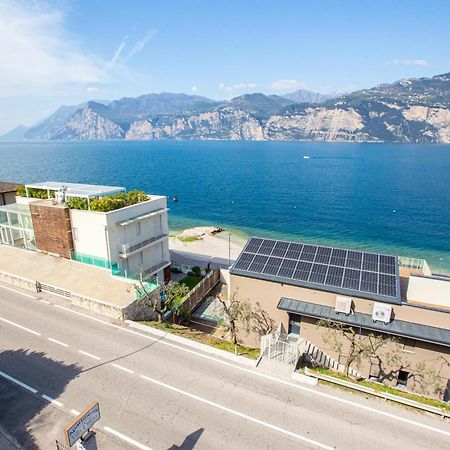 Villa Pifferi Мальчезине Экстерьер фото