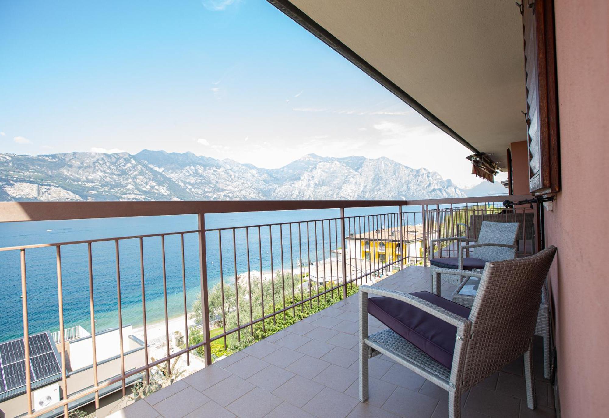 Villa Pifferi Мальчезине Экстерьер фото