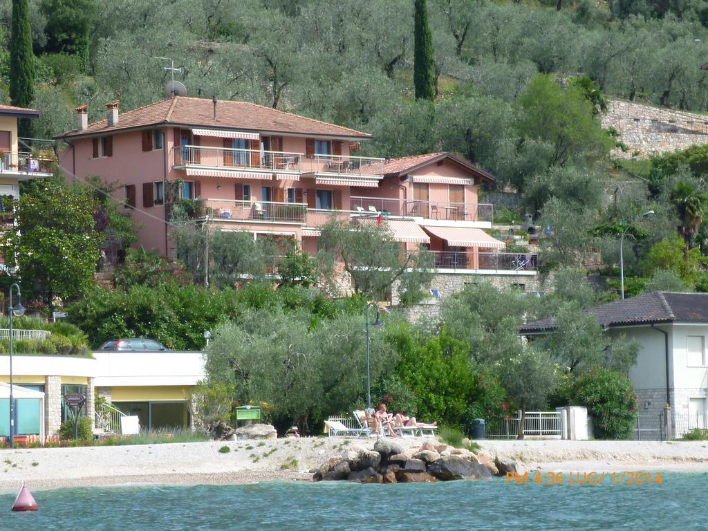 Villa Pifferi Мальчезине Экстерьер фото